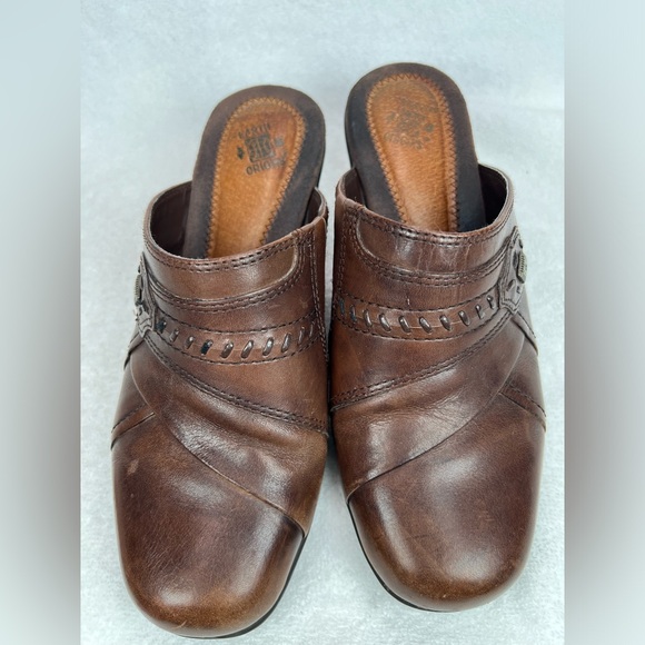 Earth Origins, brown leather clogs - Picture 5 of 9